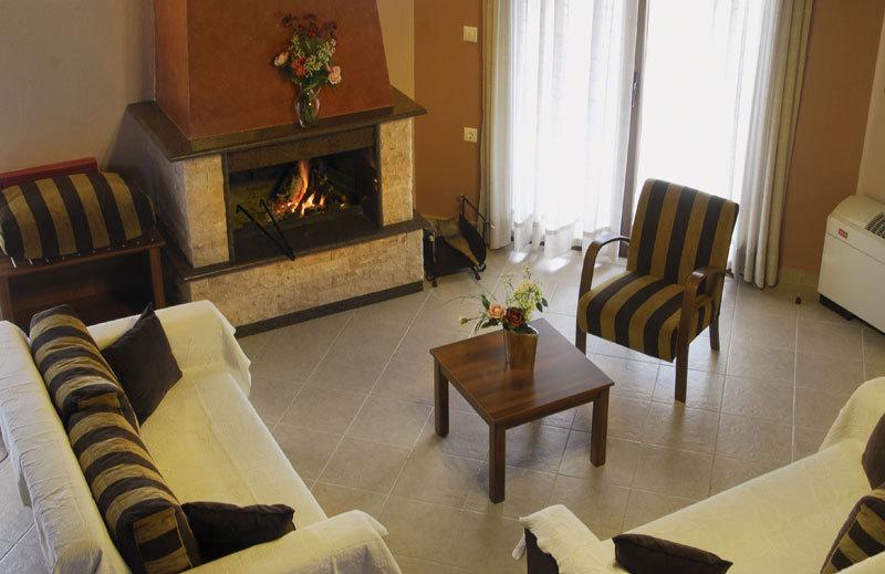 Karyon Apartments Kariófito Kültér fotó